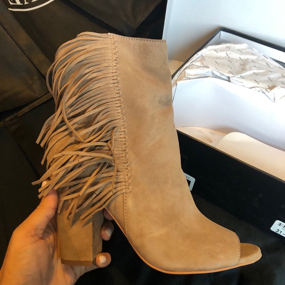 Brand new beige suede booties
